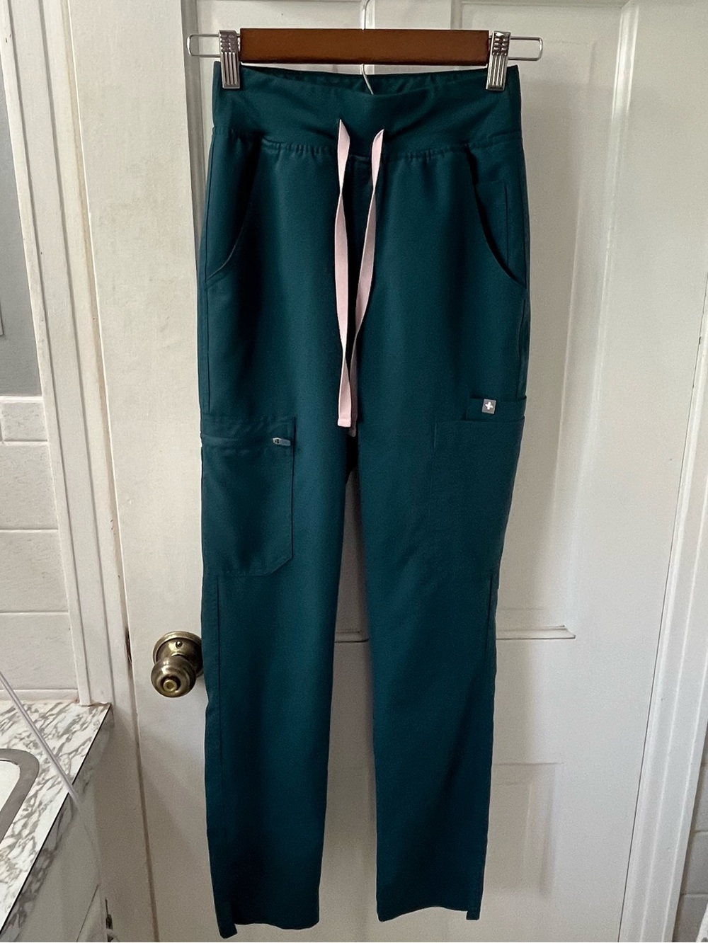 FIGS Caribbean Blue Yola High-Waisted Slim Scrub Pants XXS Contrast Drawstring